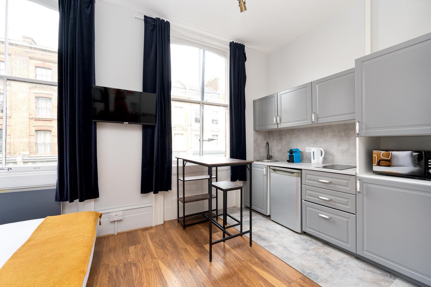 D8 House Apartment London Ngoại thất bức ảnh